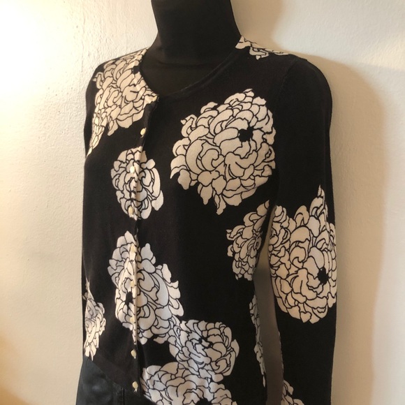 Sweater - Picture 2 of 3